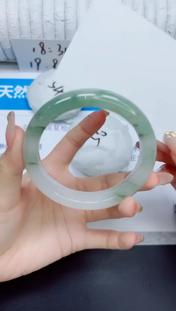 石英质玉手镯未镶嵌18/62