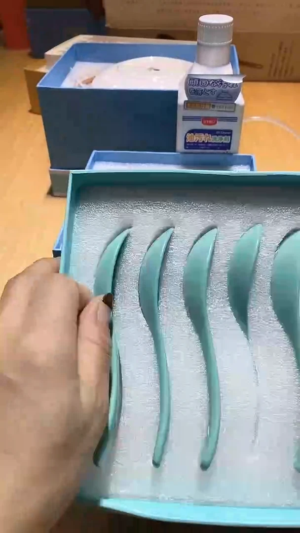 【闪购商品】瓷片锅碗瓢盆一件不剩