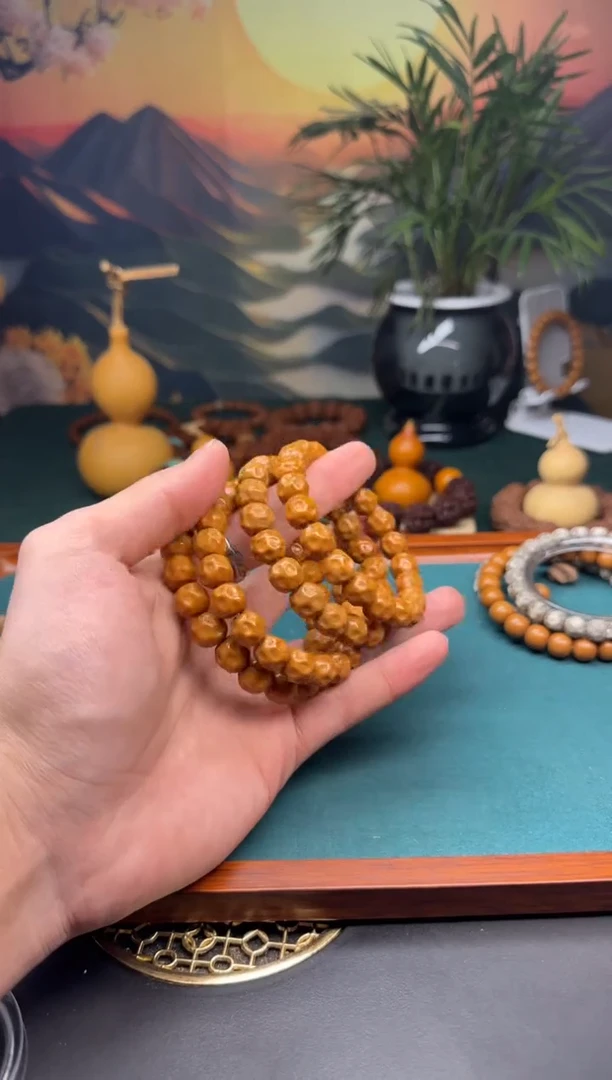 【闪购商品】猴头核桃吊坠猴头奶酪瑕疵款（黑点，油线不介意拍无配件