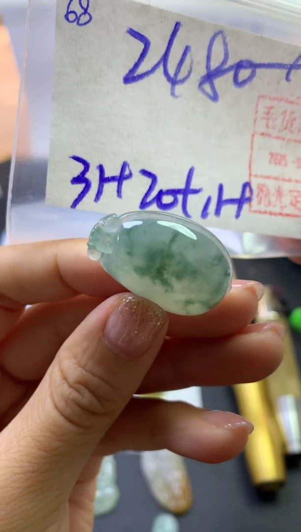 未镶嵌定制翡翠68福瓜*2490元毛货需精抛光