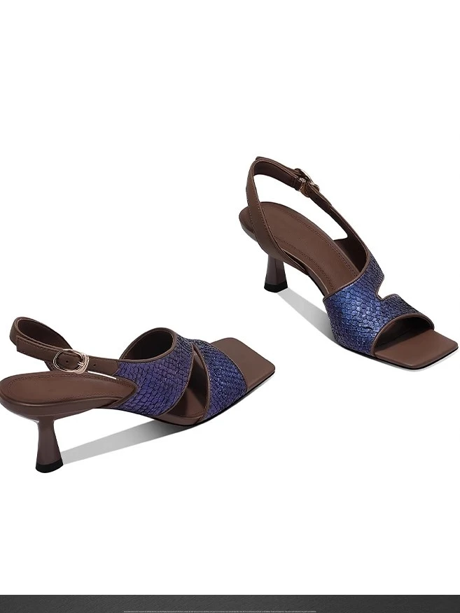 2025新款夏季女鞋配裙子女人味方头一字扣凉鞋女小个子显高不累脚