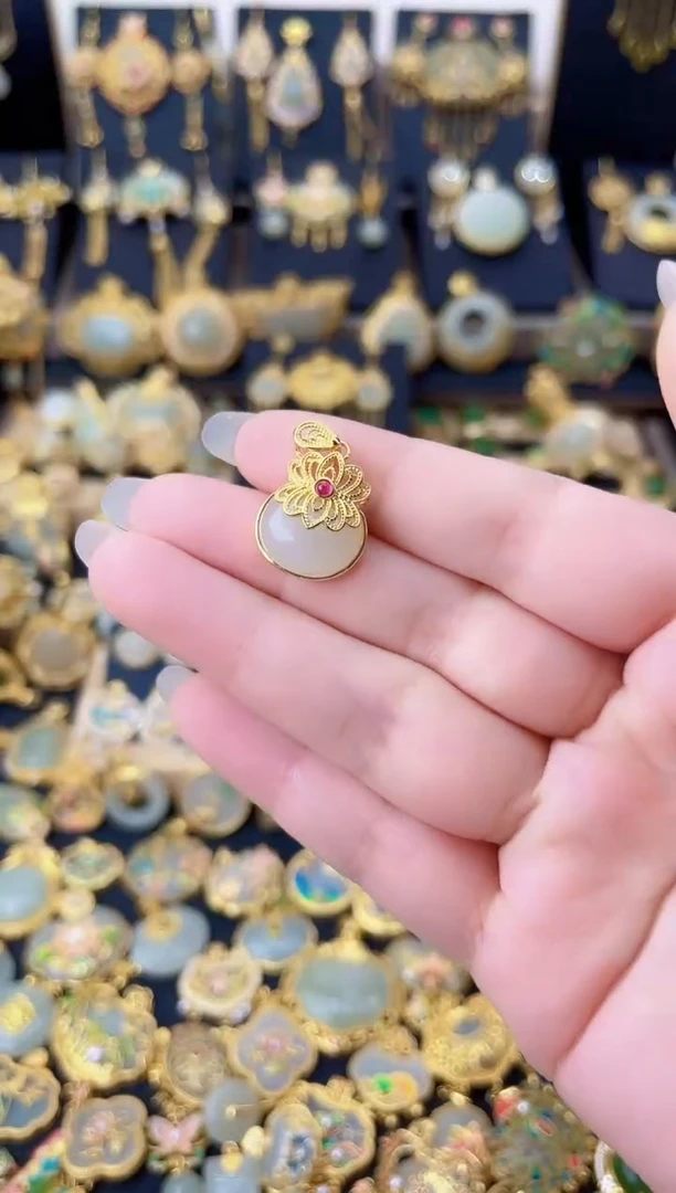 颈饰银S925镀金镶嵌和田玉花丝小钱袋吊坠