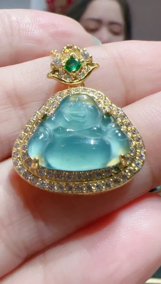 【闪购商品】翡翠颈饰未镶嵌202520641