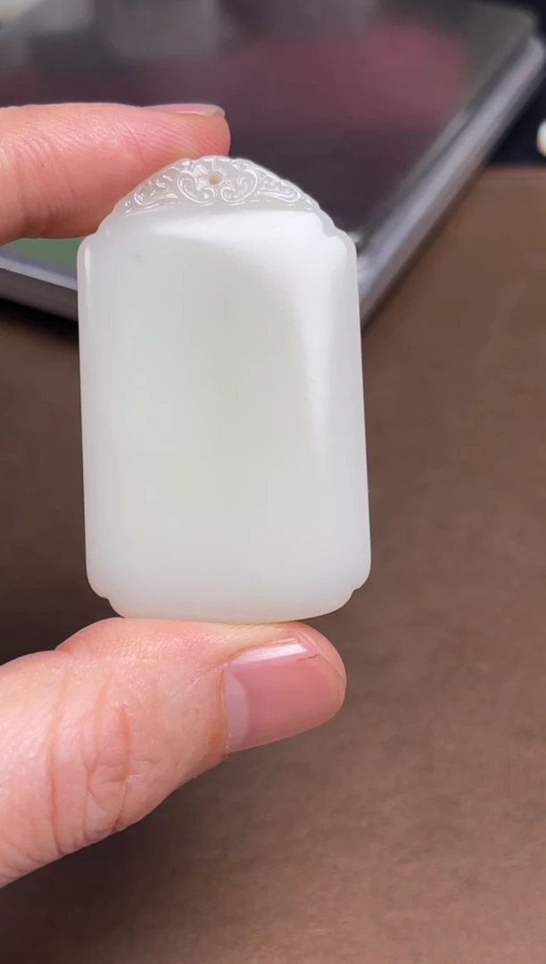 【闪购商品】和田玉颈饰未镶嵌63 带裂