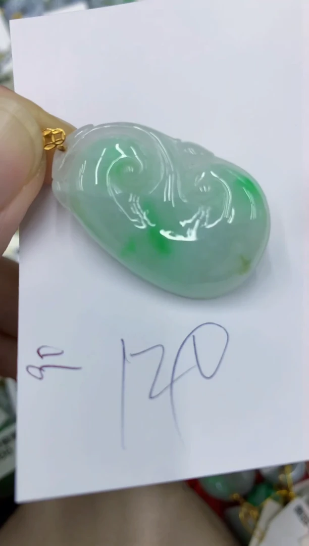 颈饰18K金镶嵌翡翠111111111111