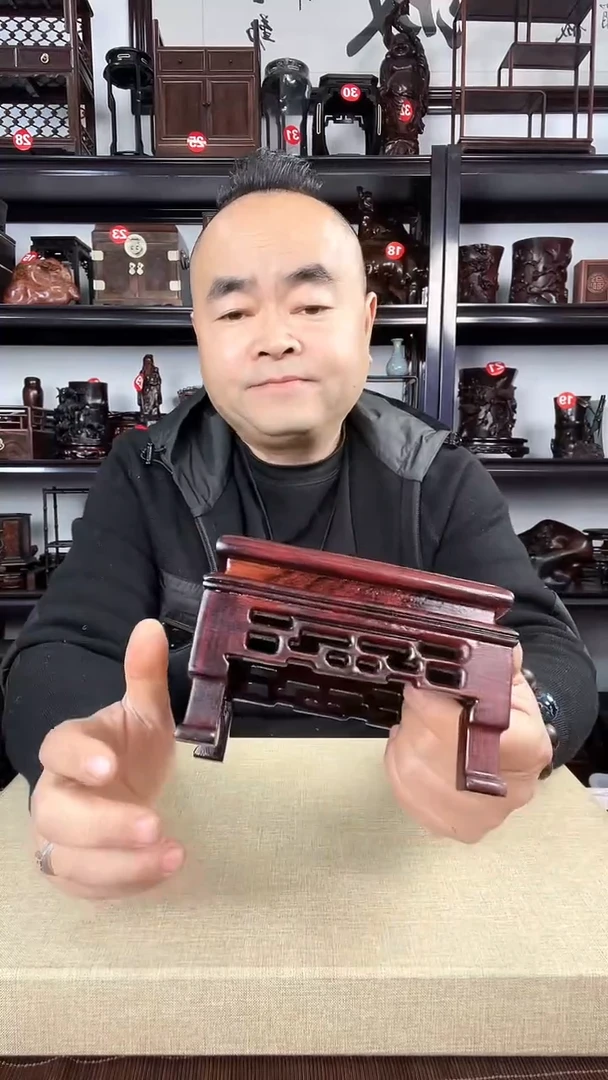 【闪购商品】木2969老李红木工艺品
