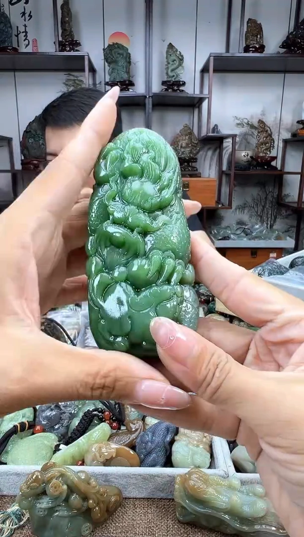 和田玉未镶嵌把件1