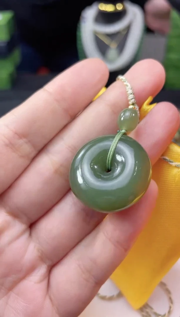 吊坠(不含链)未镶嵌和田玉平安扣