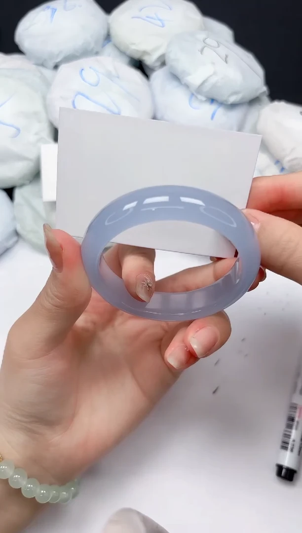 未镶嵌手镯石英质玉A137/5354