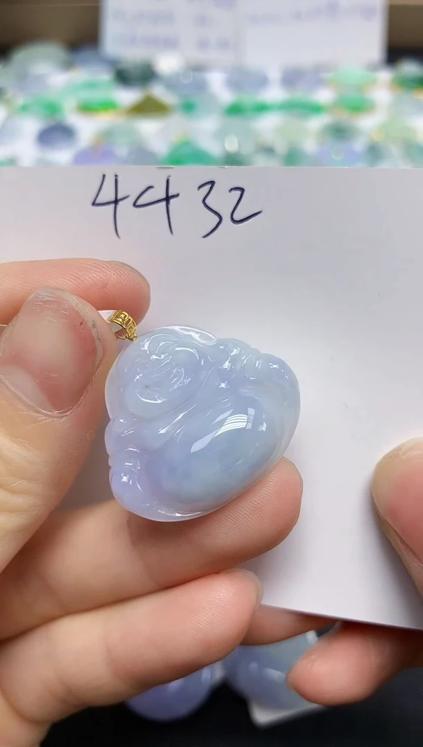 翡翠18K金镶嵌颈饰天然缅甸翡翠A货