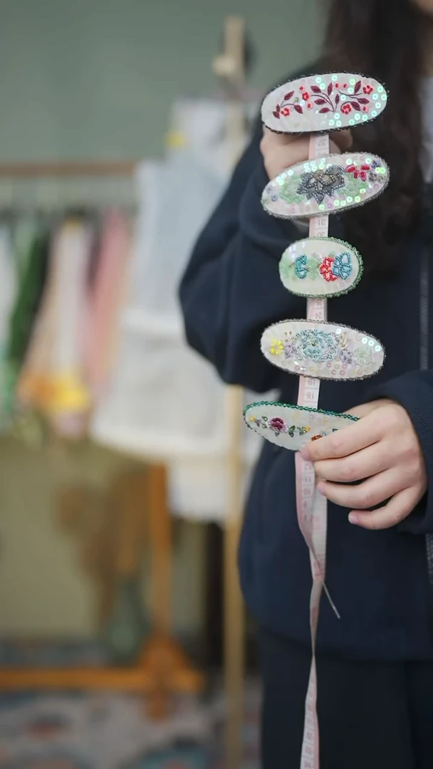 刺绣苏绣大号弹簧夹 不挑颜色