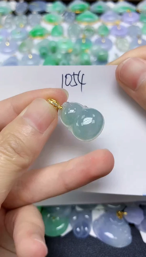 翡翠未镶嵌颈饰 天然缅甸翡翠A货