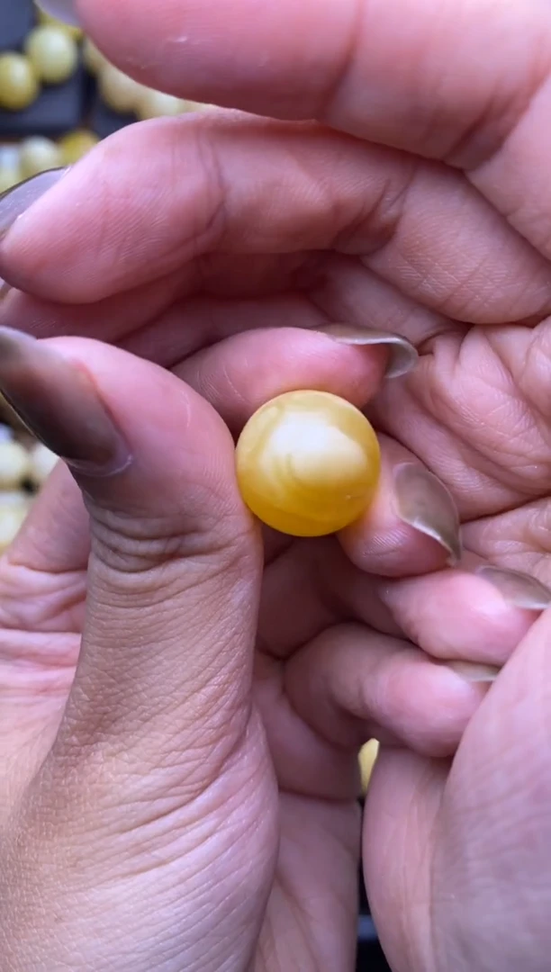 裸石琥珀未镶嵌大小姐珠宝118