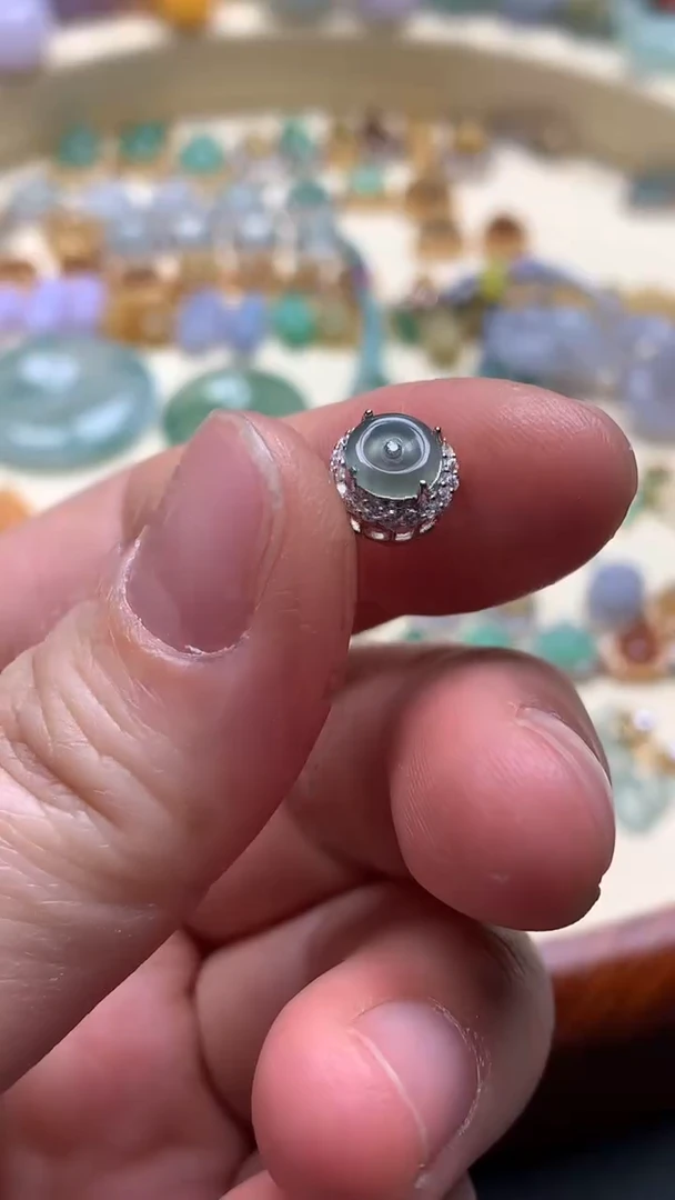 【闪购商品】翡翠颈饰银S925镶嵌翡翠镶嵌平安扣