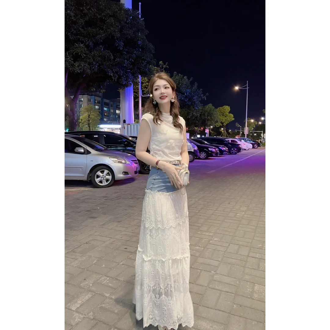 涵儿家气质蕾丝立体花朵短袖上衣VS设计感包臀牛仔拼接蕾丝半身裙