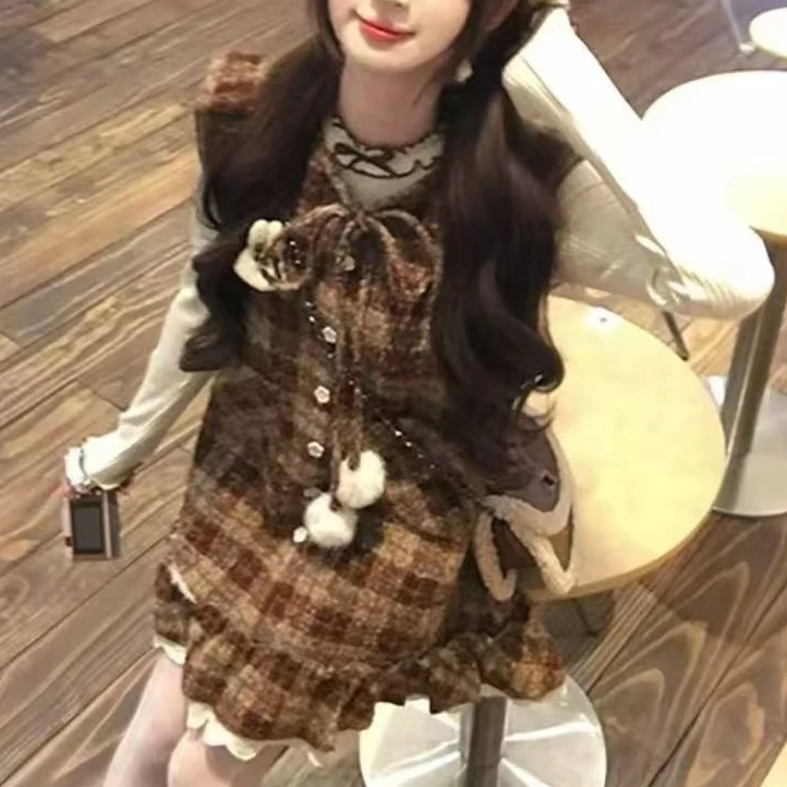 可爱上衣格纹连衣裙套装
