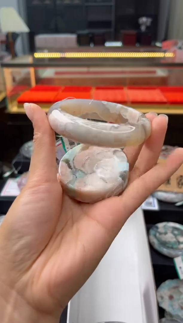 石英质玉手镯未镶嵌60圈口（赠送镯心）3999015