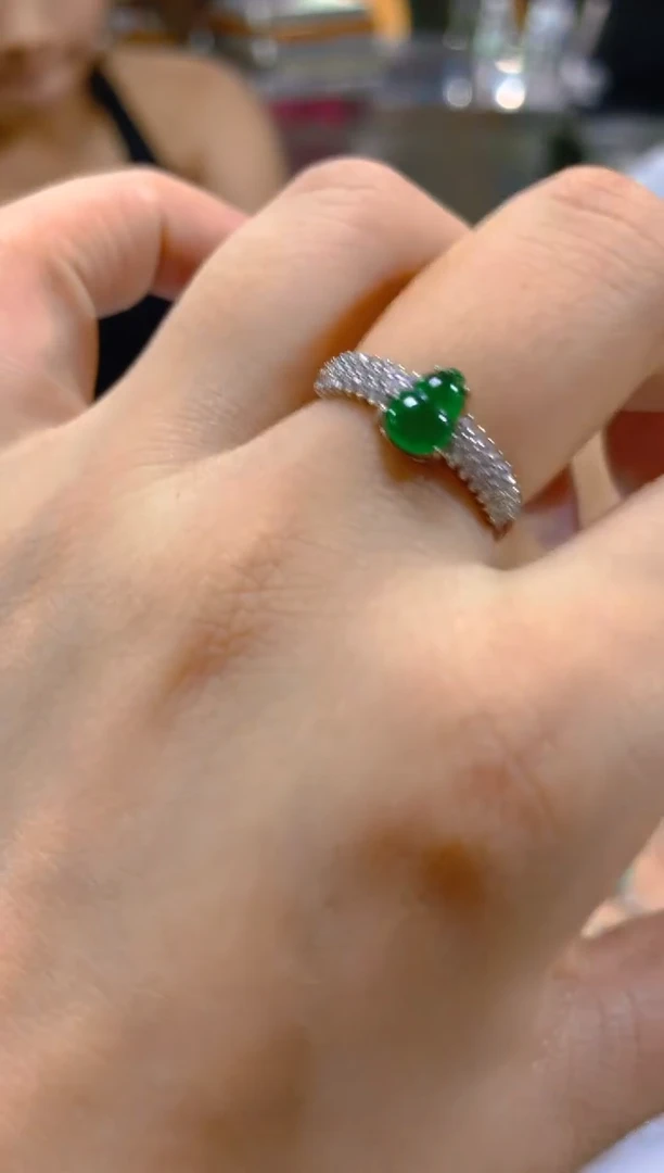 翡翠戒指未镶嵌多样性发一