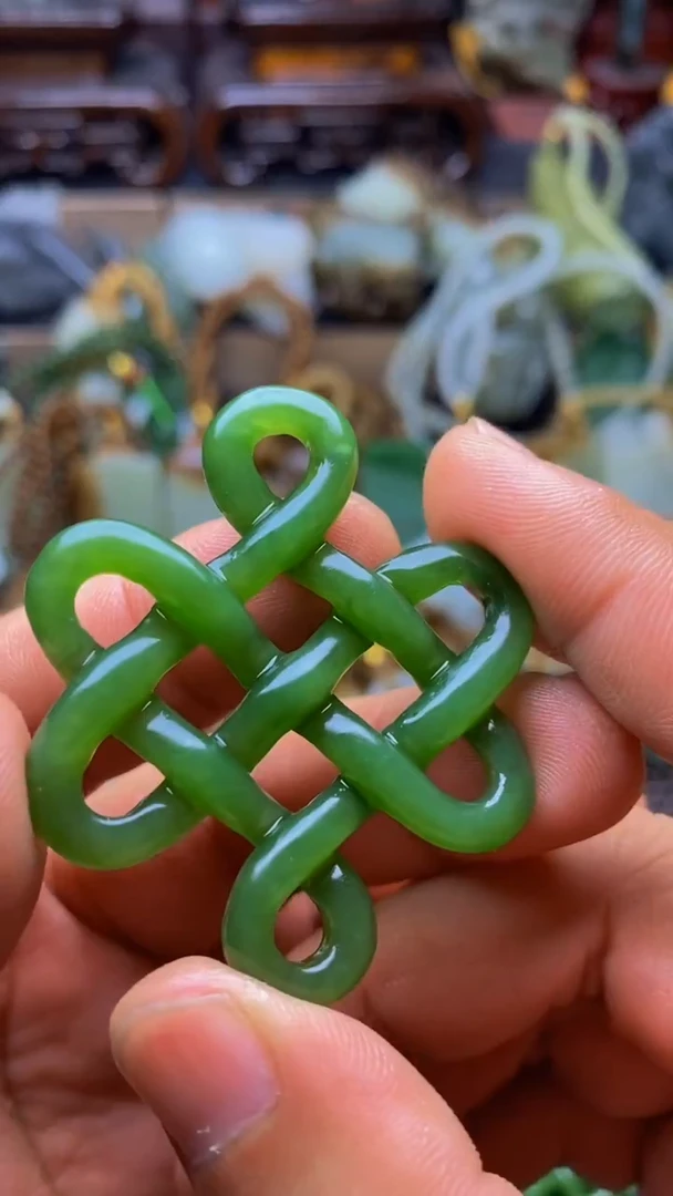 未镶嵌和田玉挂件1