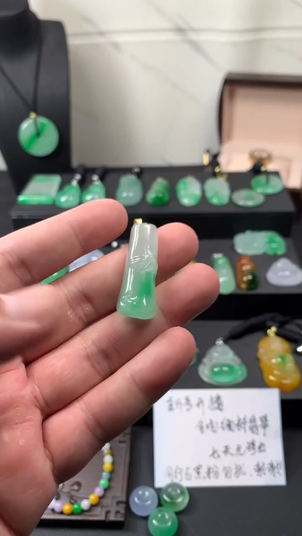 颈饰未镶嵌翡翠所见即所得，一图一物