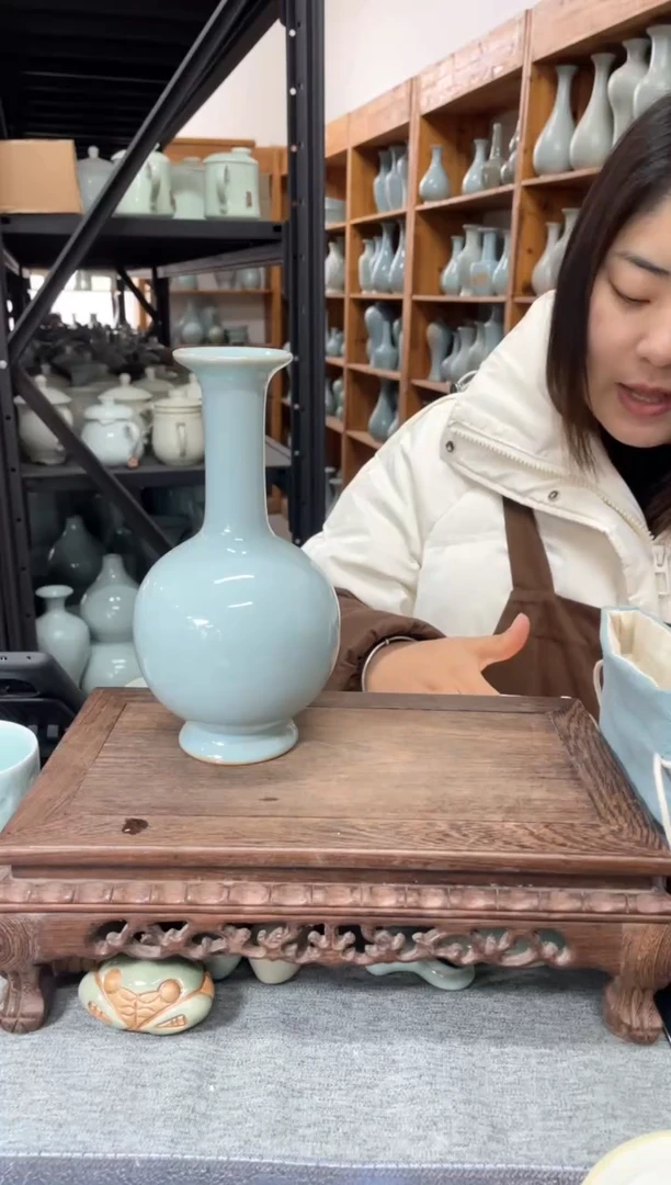 【闪购商品】其他天青 中号长颈瓶 汝意堂 微瑕