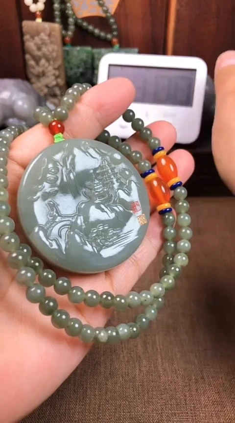 和田玉未镶嵌颈饰吾*生吾先生王