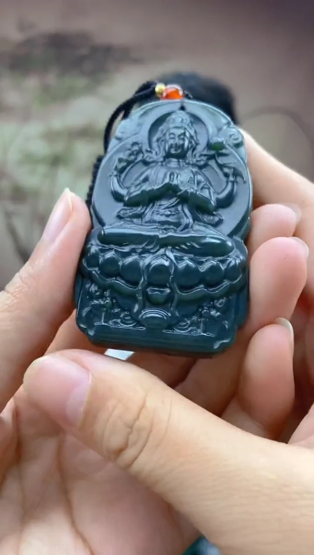 颈饰未镶嵌和田玉1