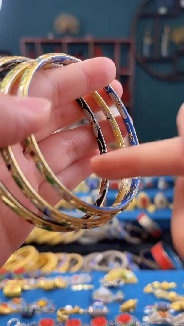 非遗景泰蓝手镯  金地  一组三只 58-64