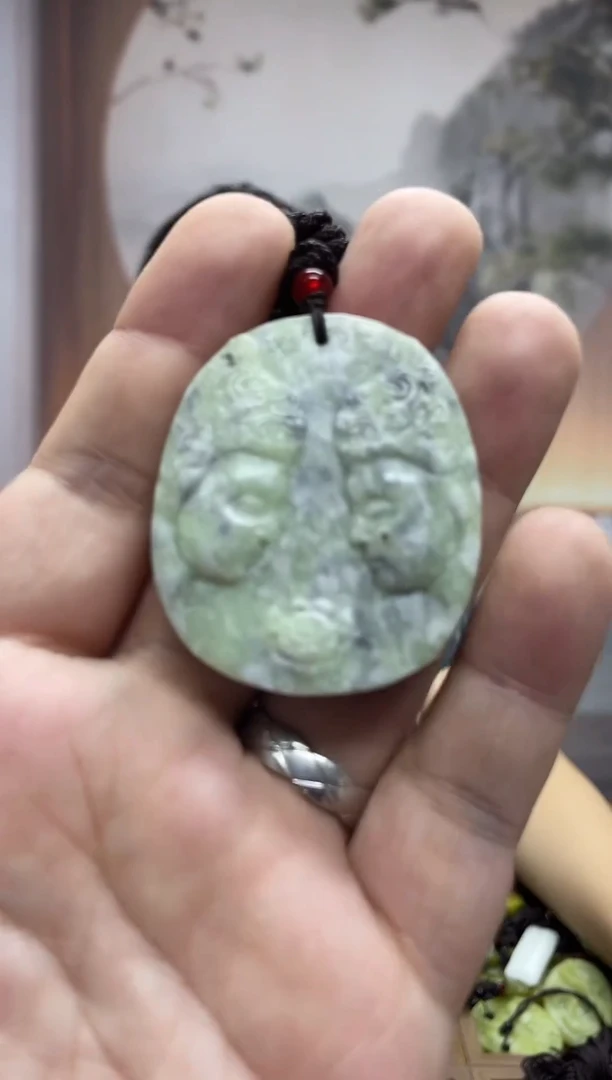 未镶嵌蛇纹石玉吊坠·