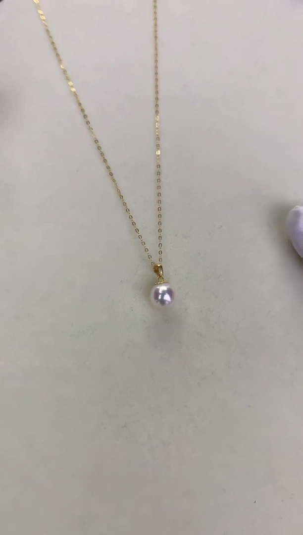 18K金镶嵌DA海水珍珠 GD152 8-8.5 瓜子扣吊坠