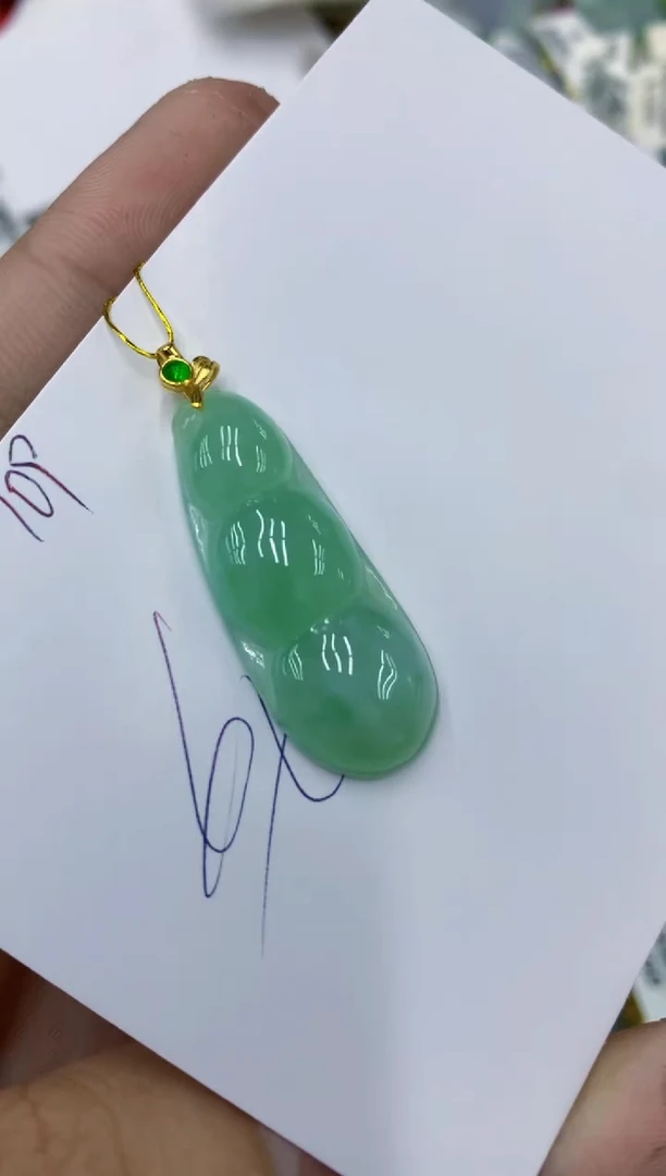 颈饰未镶嵌翡翠11111111111