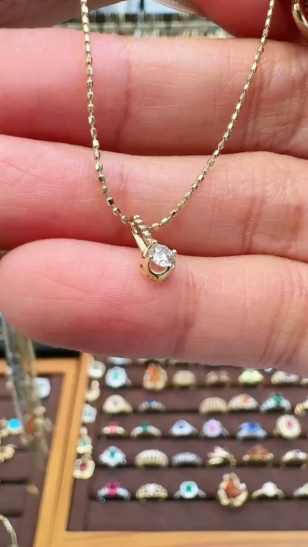 【闪购商品】钻石吊坠(不含链)18K金镶嵌18K金钻石吊坠
