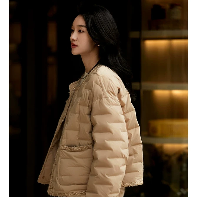 笑涵阁 香香鹅绒服 无缝精致细节香风95鹅绒羽绒服女YRA761655VG