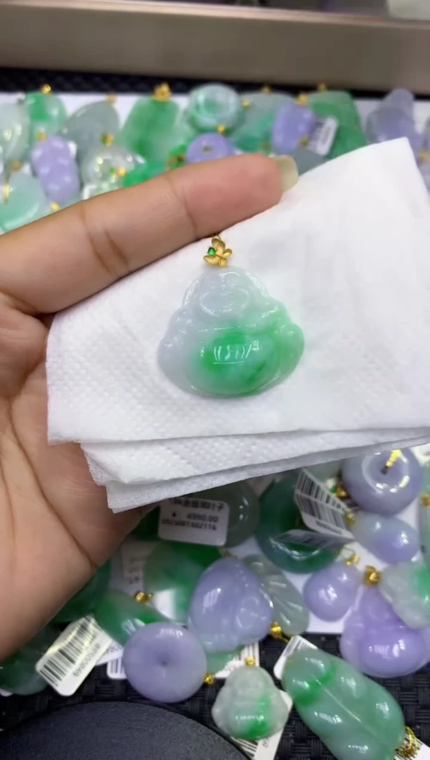 颈饰18K金镶嵌翡翠天然缅甸A货翡翠