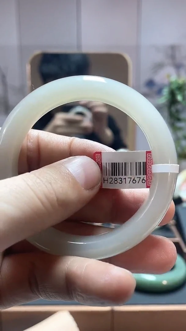 【闪购商品】和田玉手镯未镶嵌52烟紫28317676