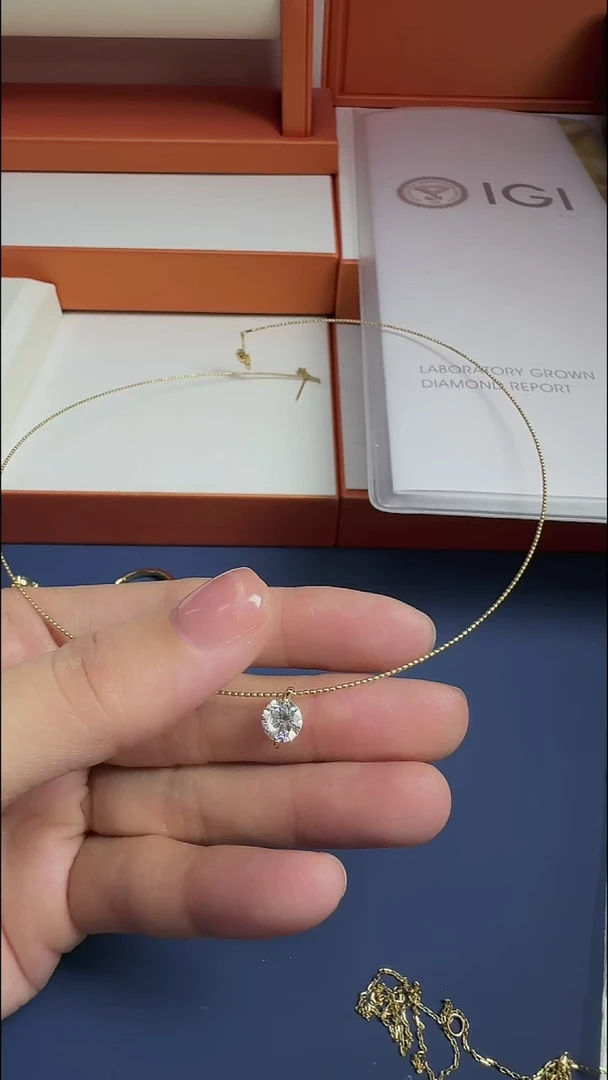 18K金镶嵌项链合成钻石培育钻项链