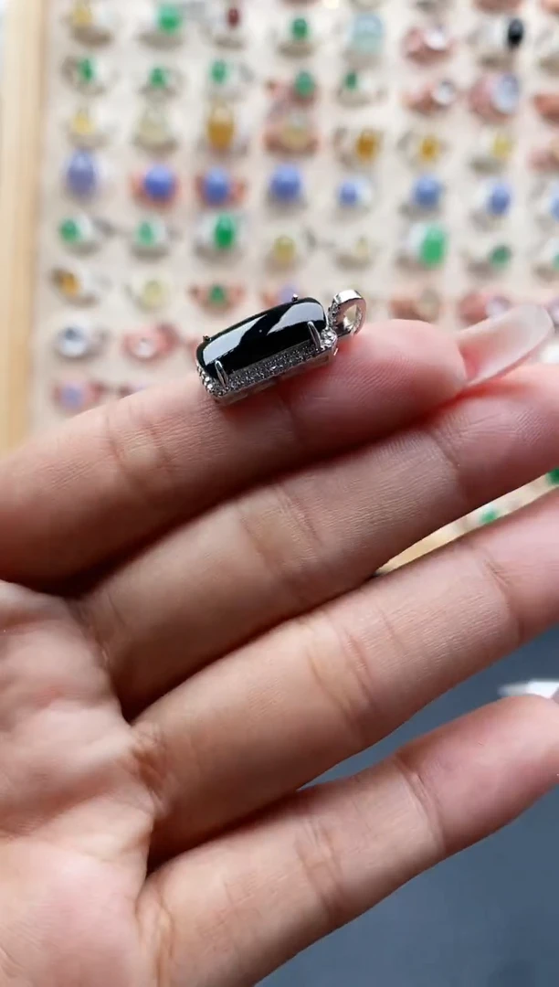 【闪购商品】翡翠颈饰银S925镶嵌缅甸天然A货翡翠333 3+