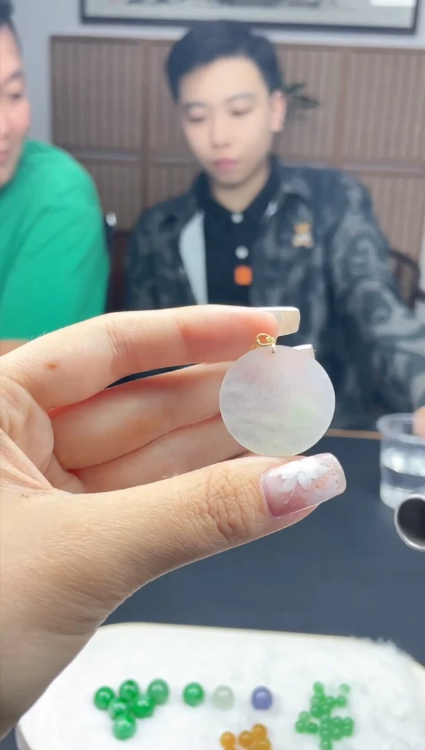 翡翠未镶嵌颈饰啊L6688