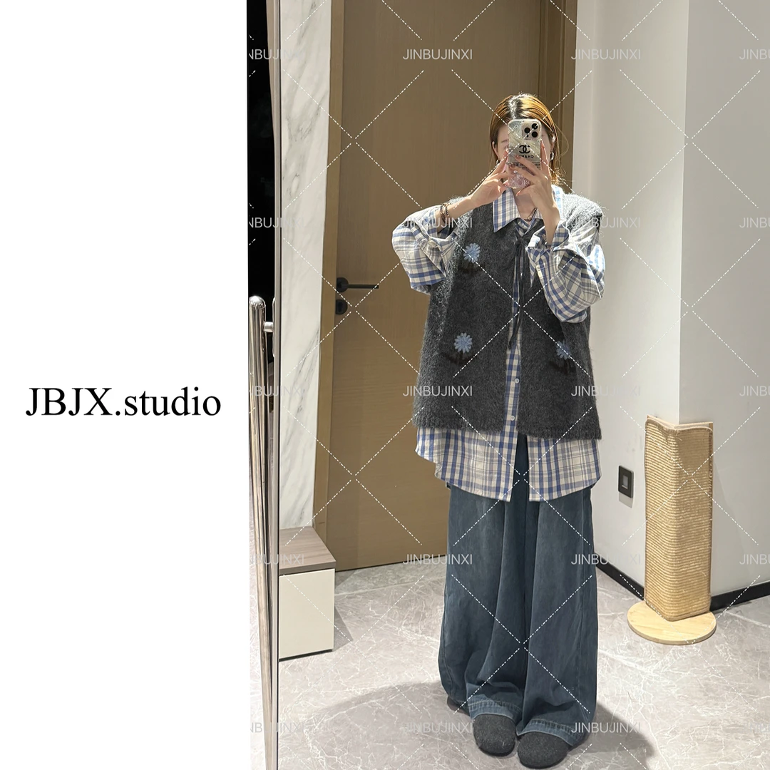JBJX【 叠穿舒适区 立体刺绣小花马甲】时尚复古宽松秋季设计感