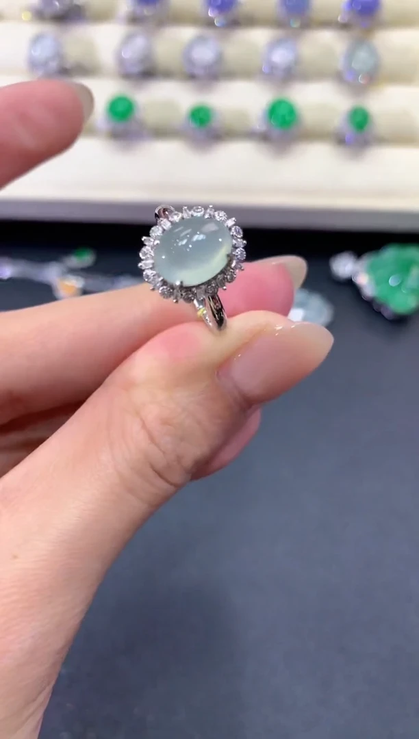 【闪购商品】翡翠戒指18K金镶嵌a30