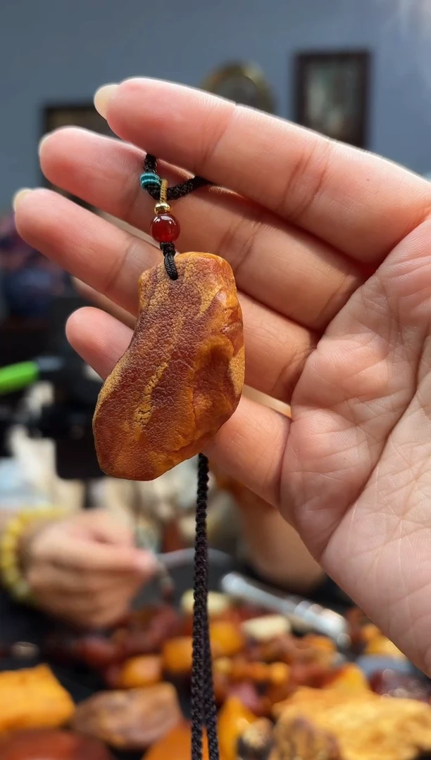琥珀颈饰未镶嵌吊坠