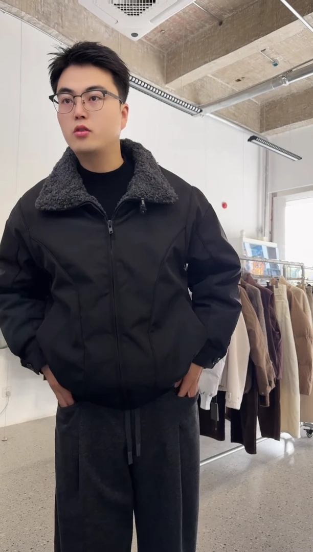 老张极简风格毛外套