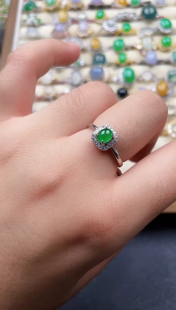 银S925镶嵌戒指翡翠70