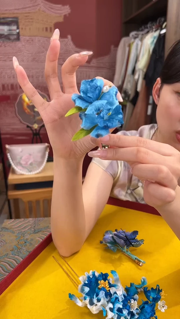 刺绣非遗绒花（发饰）