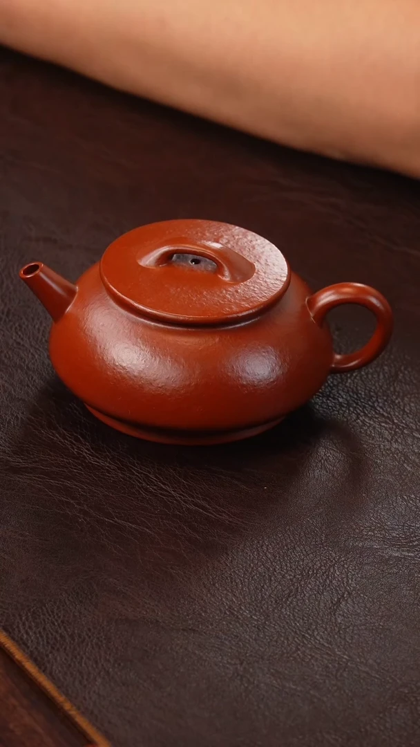 茶壶紫砂6**5侯静制 大红袍宽口瓢180cc