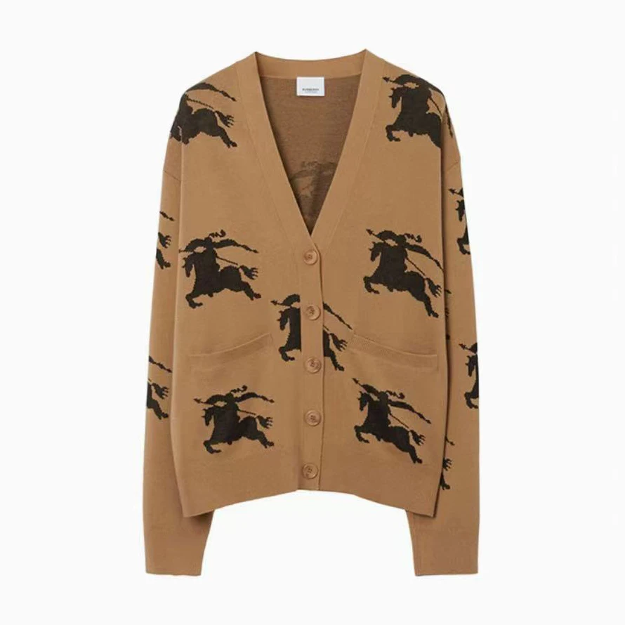 未使用 BURBERRY/博柏利 V领排扣图案印花针织毛衣女款驼色