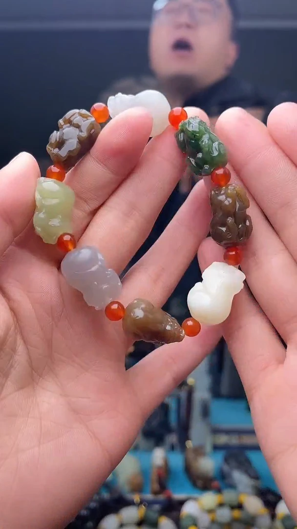 未镶嵌和田玉挂件1