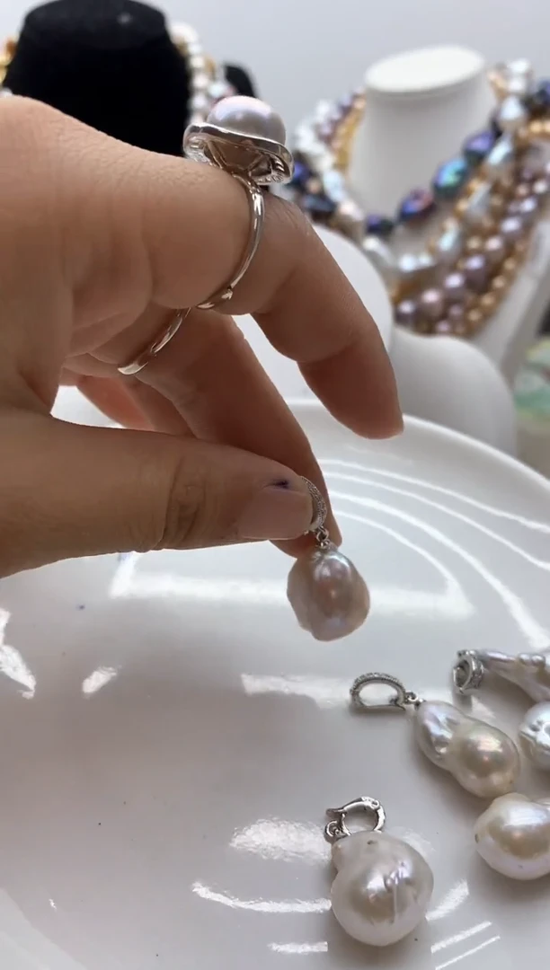 【闪购商品】淡水珍珠颈饰钛钢24