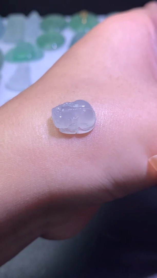 未镶嵌定制翡翠毛货