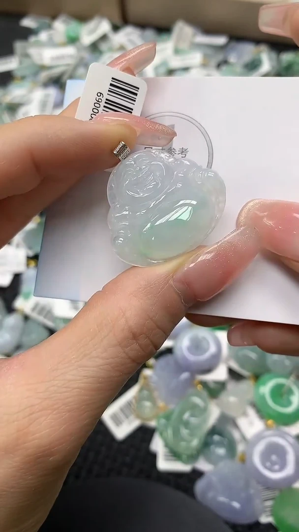 颈饰18K金镶嵌翡翠a货支持复检百元以上9元证书费自理